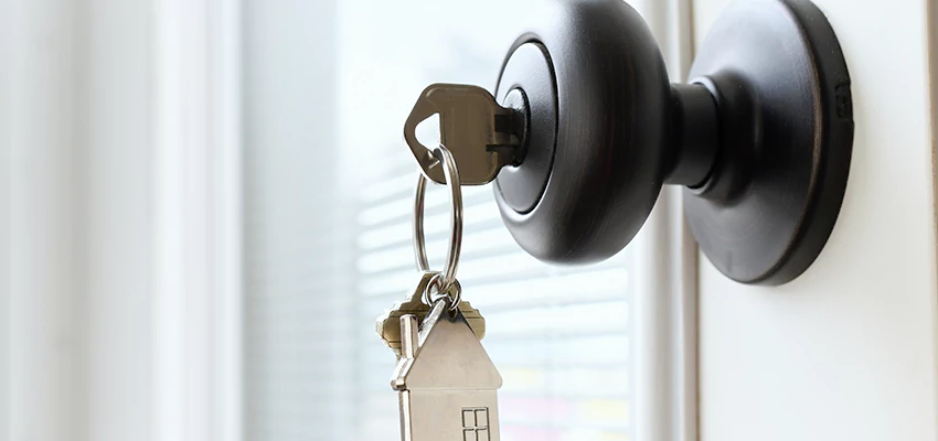 Bifold Door Knob Replacement in Capitola, California